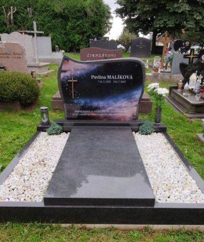 Placa epitafio de vidrio con la forma de la piedra funeraria